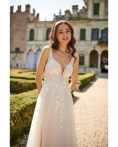 Brautkleid mit tiefen Ausschnitt,beige/ivory
