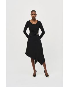 Kleid mit Arm in Wickeloptik, black