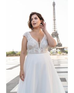 Brautkleid mit Chiffonrock,