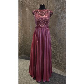 Abendkleid mit Organza-Rock, berry