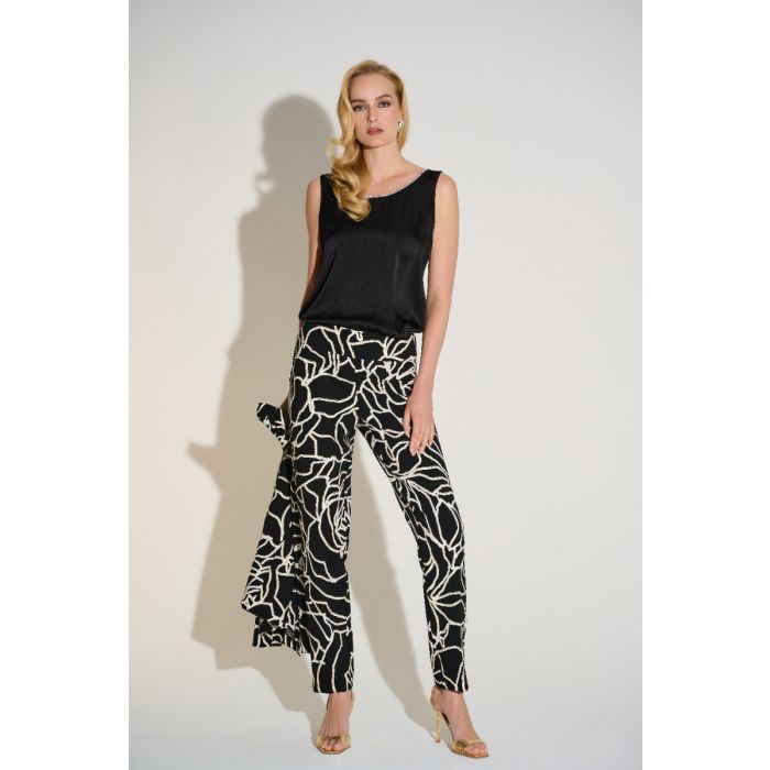 Satin-Top mit Strasskante, black