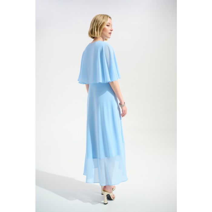 Kleid in Wickeloptik, himmelblau