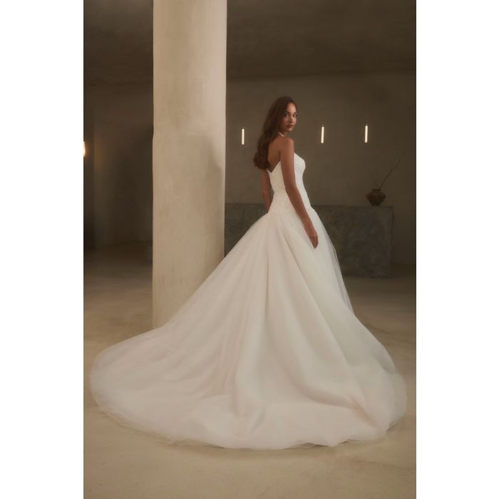 Couture-Brautkleid, Kahlan