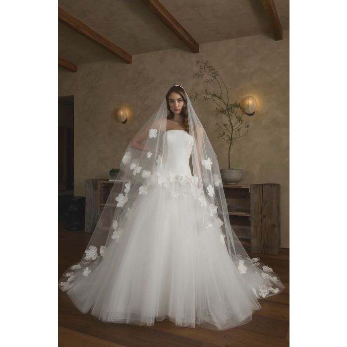 Couture-Schleier, Giannina 