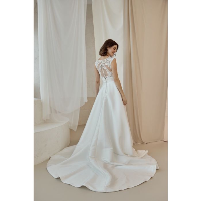 Brautkleid mit Mikadorock und breiten Trägern, ivory