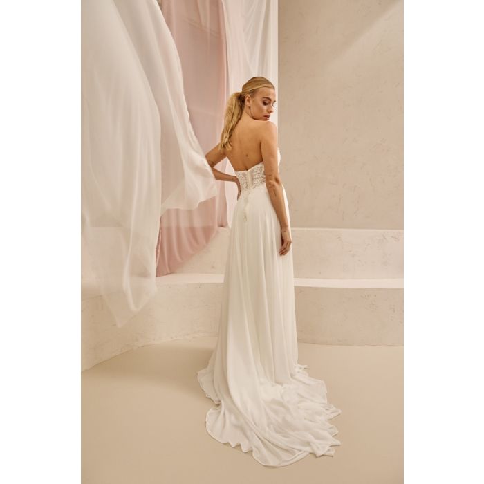 Brautkleid mit Chiffonrock und Schlitz, ivory