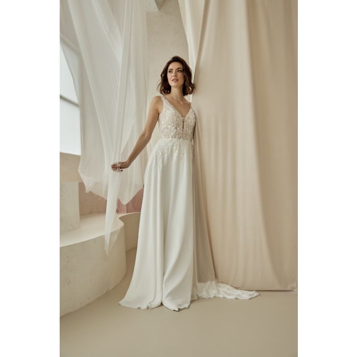 Brautkleid mit Chiffonrock und Spitzenoberteil, ivory