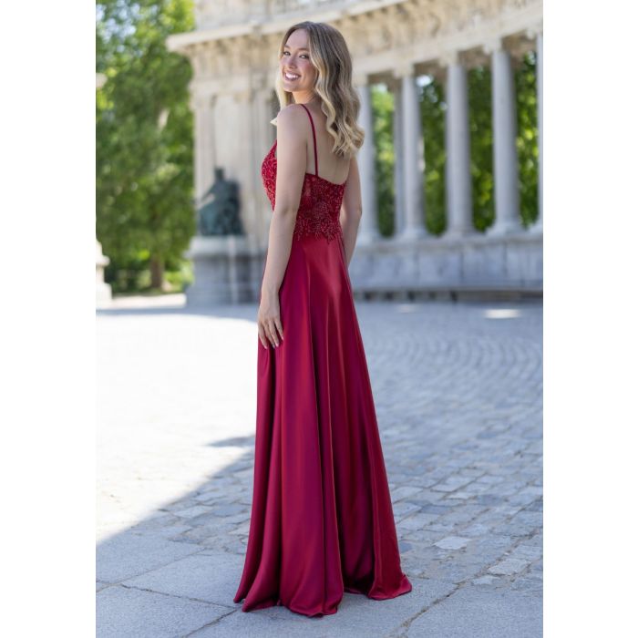 Abendkleid mit Satinrock, shining rio red