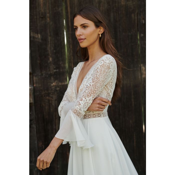 Brautkleid mit Spitzenoberteil,ivory