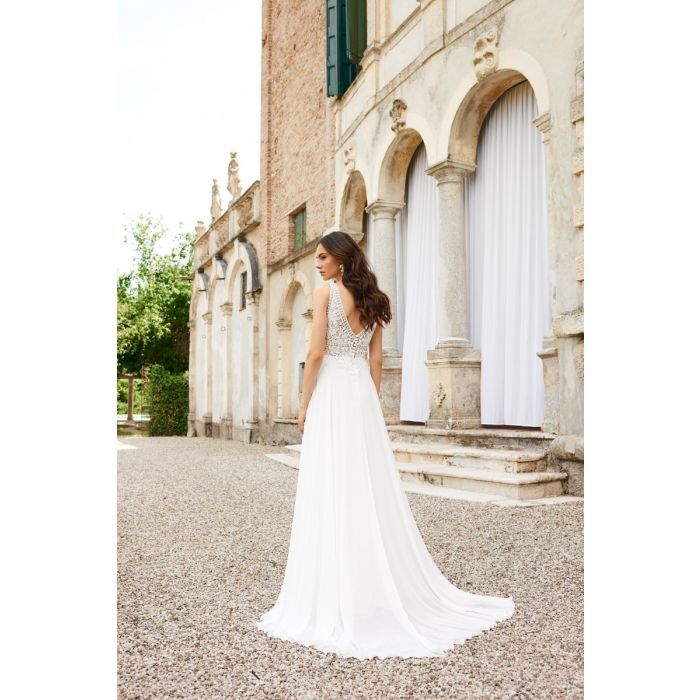Brautkleid tiefer Ausschnitt,ivory