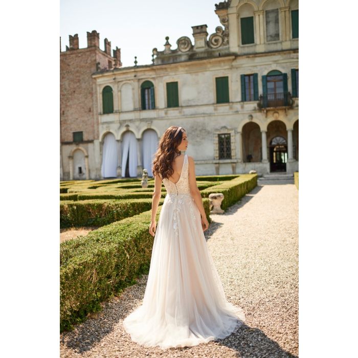 Brautkleid mit tiefen Ausschnitt,beige/ivory