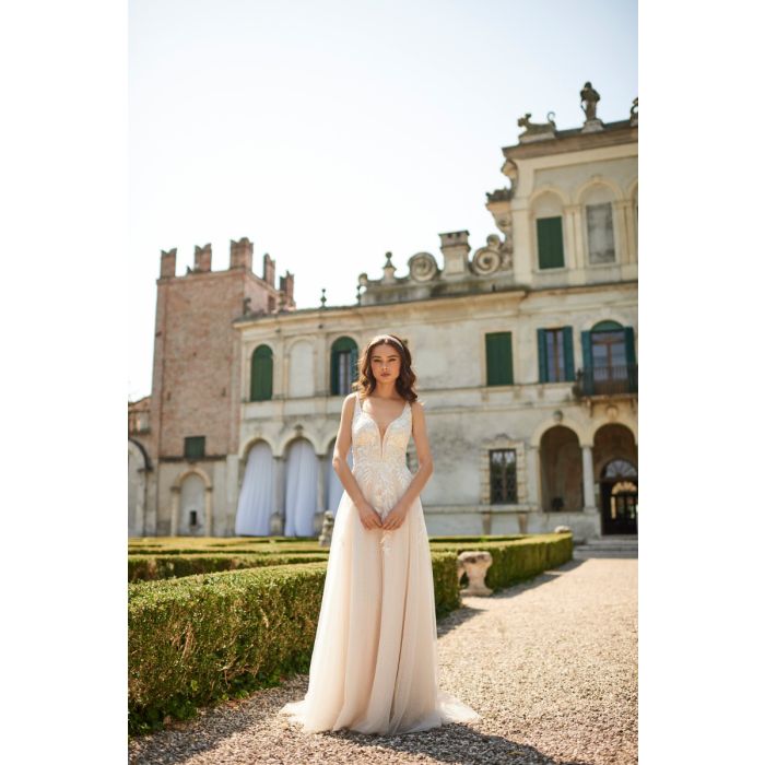 Brautkleid mit tiefen Ausschnitt,beige/ivory