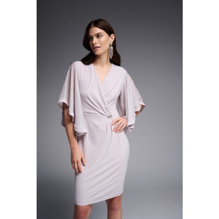 Kleid mit Arm, perlmutt