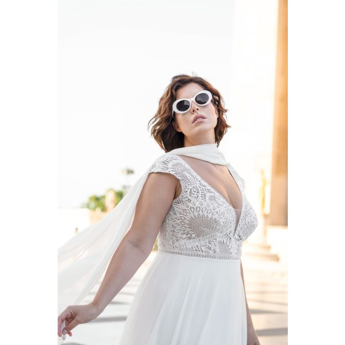 Brautkleid mit Chiffonrock,