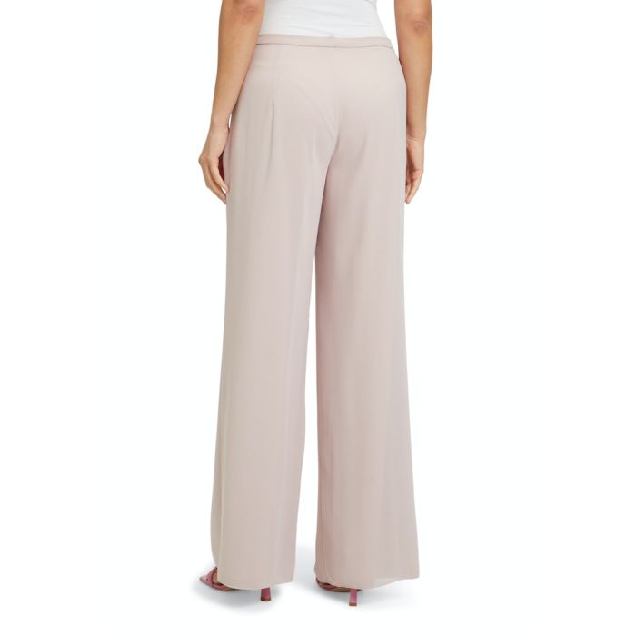 Chiffonhose, aura rose