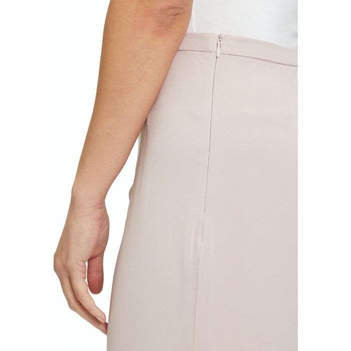 Chiffonhose, aura rose